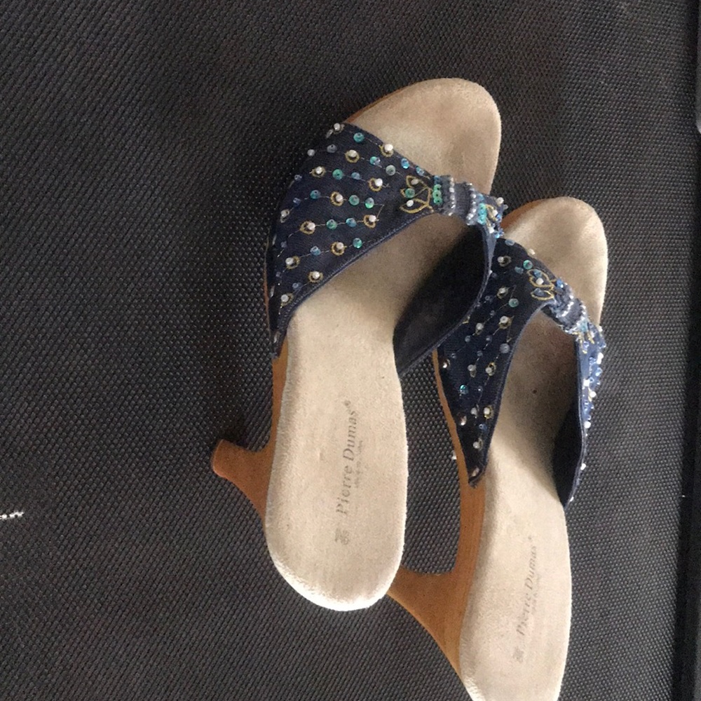 Shoes - Picture 2 of 4